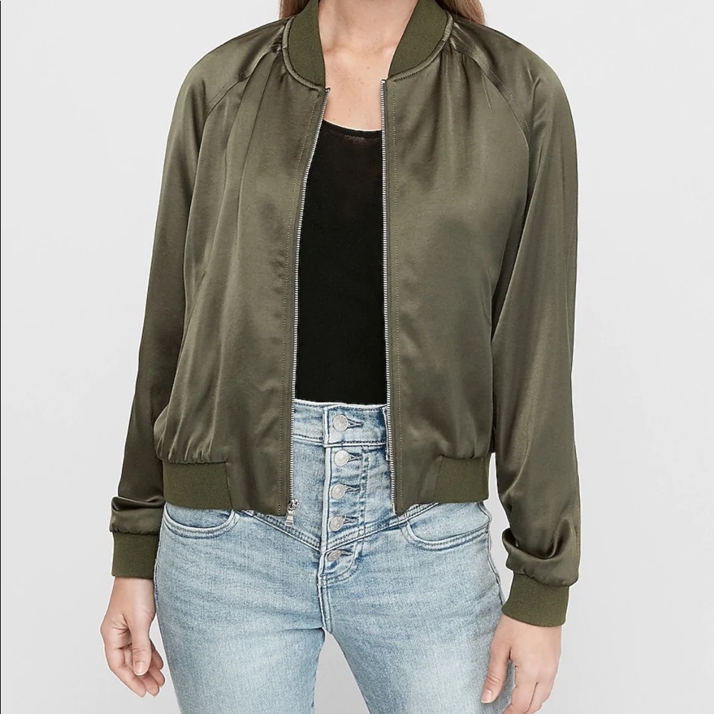 Passport silky green bomber style jacket NWOT